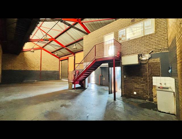 183M² WAREHOUSE TO LET IN ROBERTVILLE